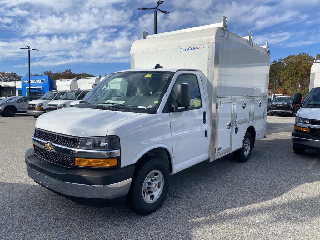 2025 Chevrolet Express Chassis 3500 Cutaway 139