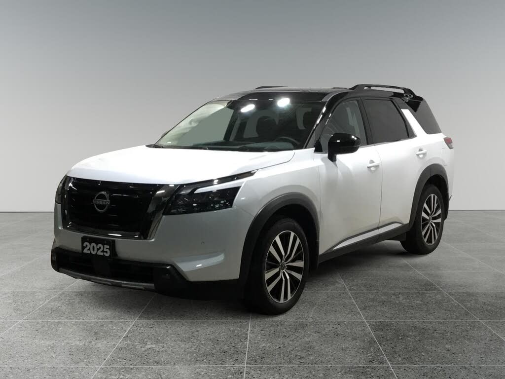 2025 Nissan Pathfinder Platinum 4WD