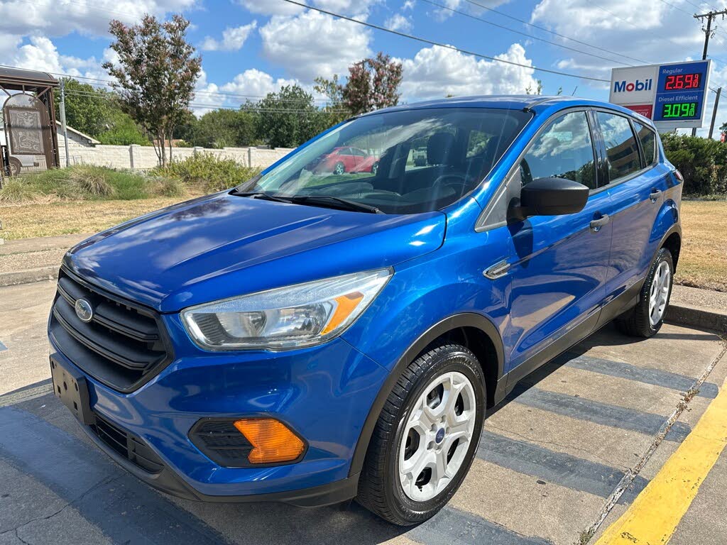 2017 Ford Escape S FWD