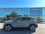 Volvo XC40 B5 Plus Bright Theme AWD