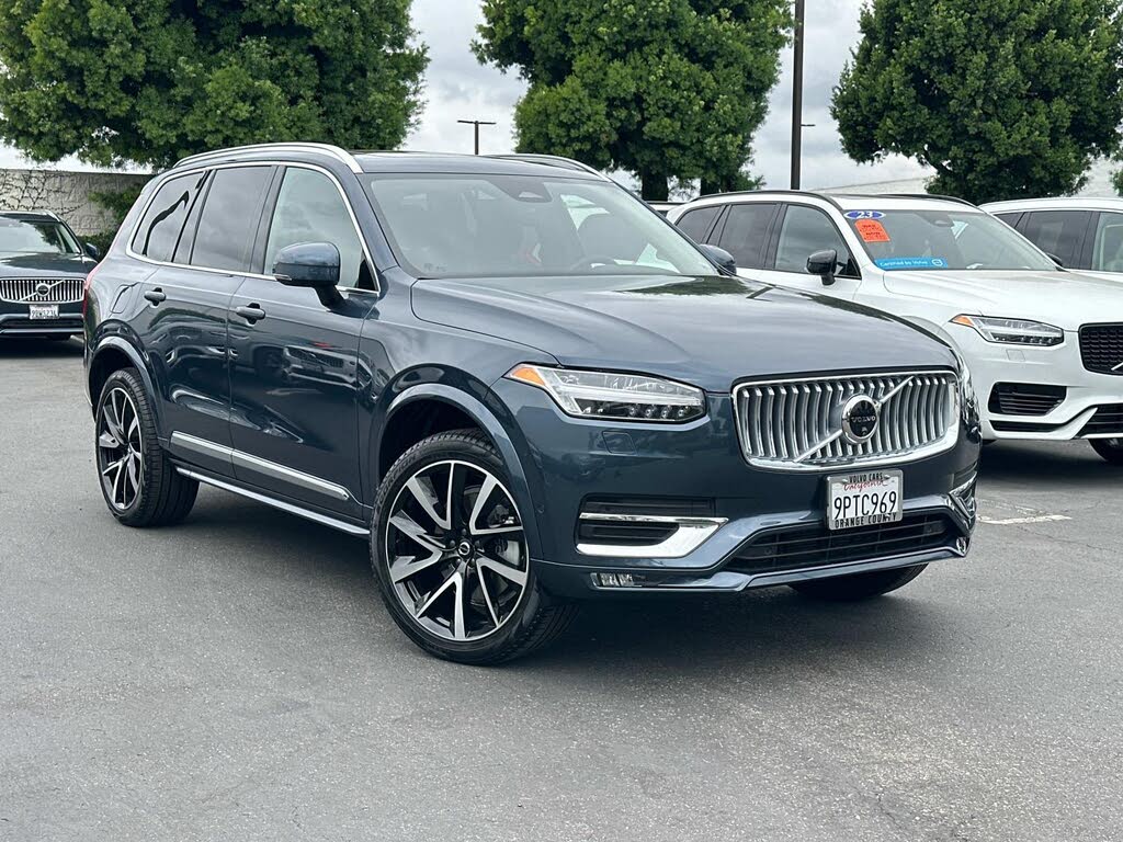 2025 Volvo XC90 B6 Plus Bright Theme 6-Passenger AWD