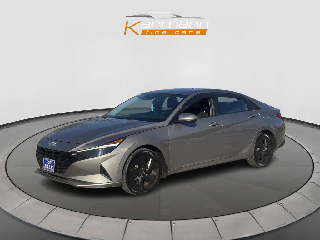 2023 Hyundai Elantra Preferred FWD