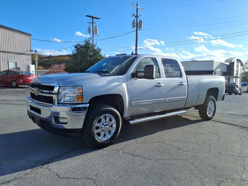 2011 Chevrolet Silverado 3500HD LTZ Crew Cab RWD