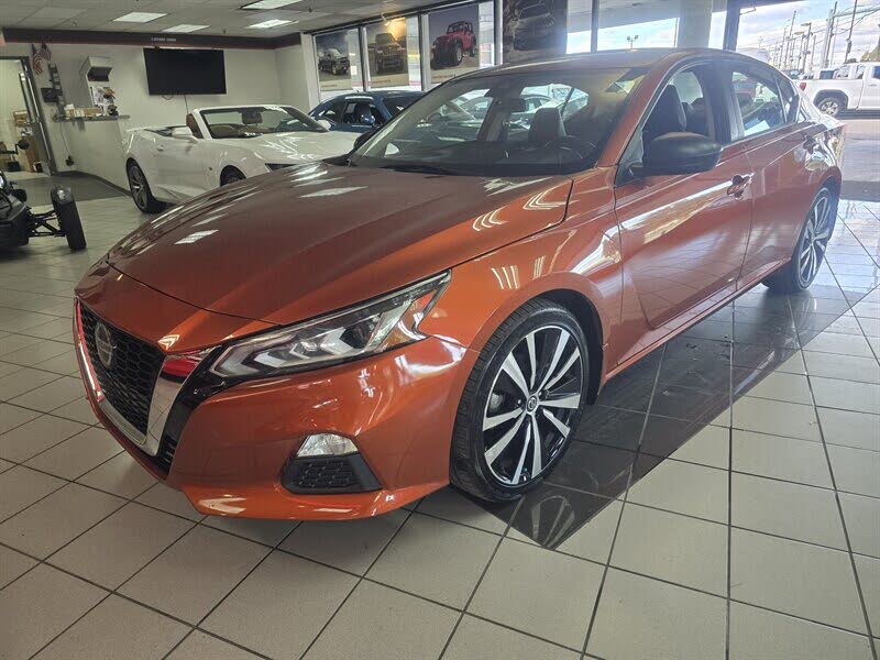 2022 Nissan Altima 2.5 SR FWD