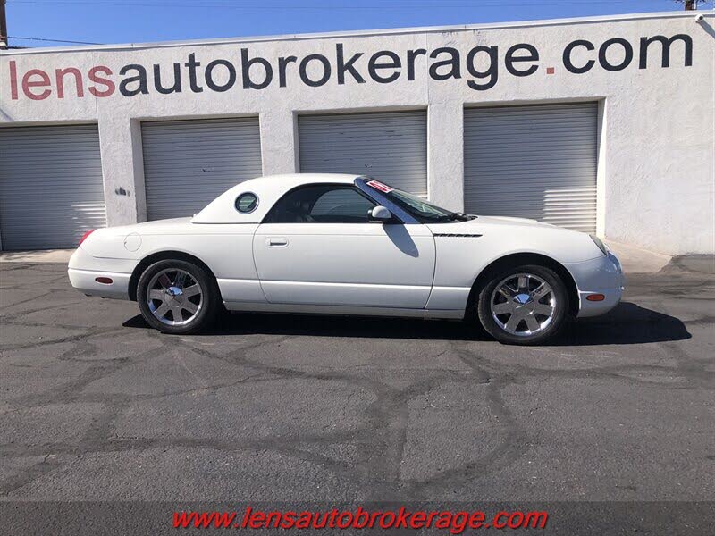 2002 Ford Thunderbird Deluxe RWD