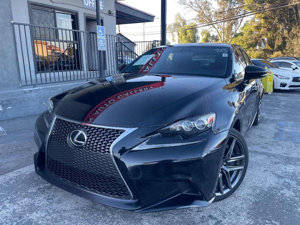 2016 Lexus IS 200t RWD