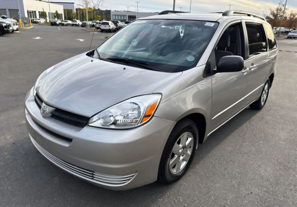2005 Toyota Sienna LE