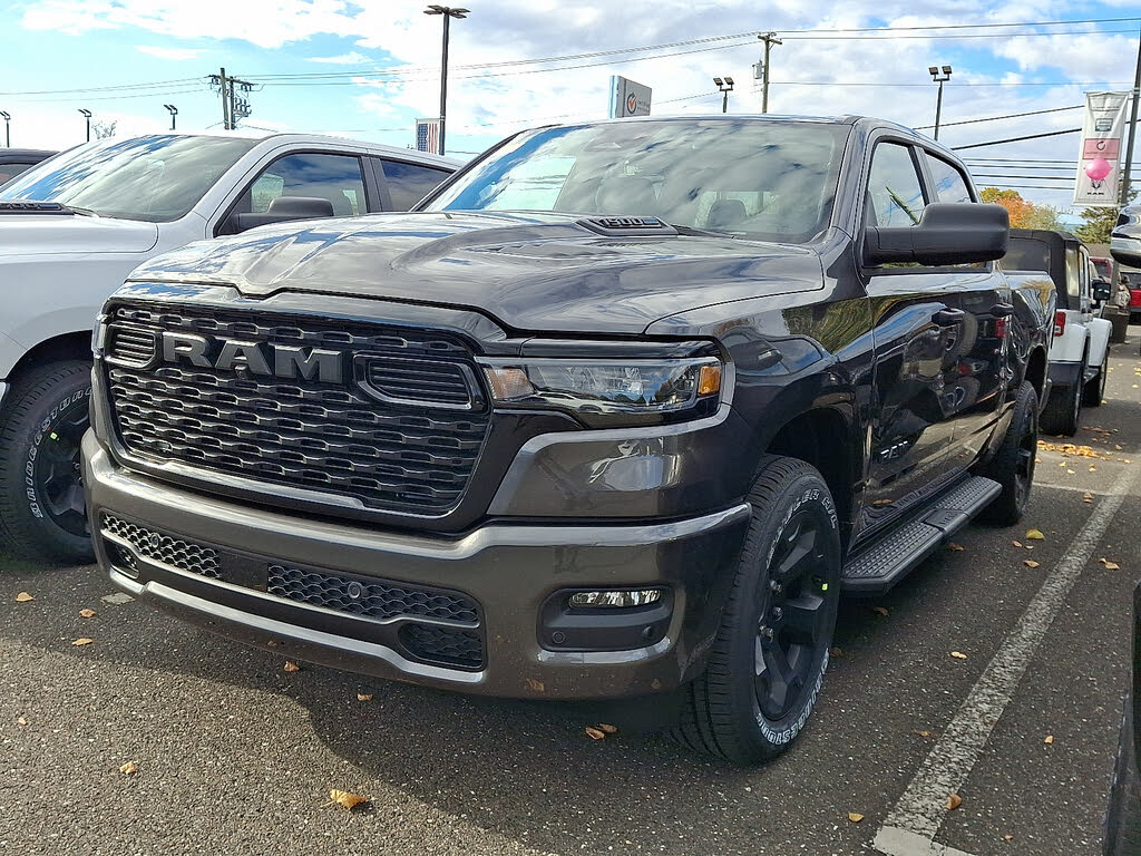 2025 RAM 1500 Tradesman Crew Cab 4WD