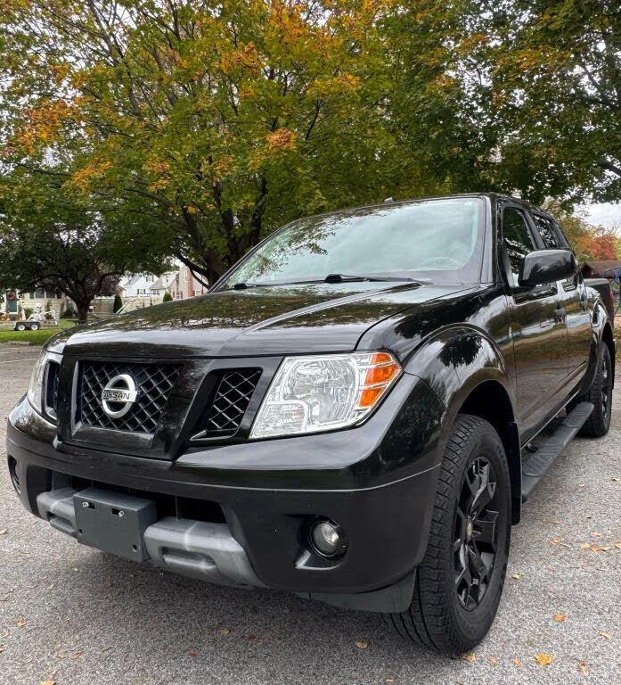 2018 Nissan Frontier SV V6 Crew Cab 4WD