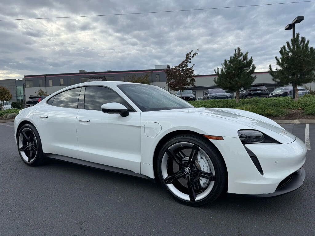 2022 Porsche Taycan Sedan RWD