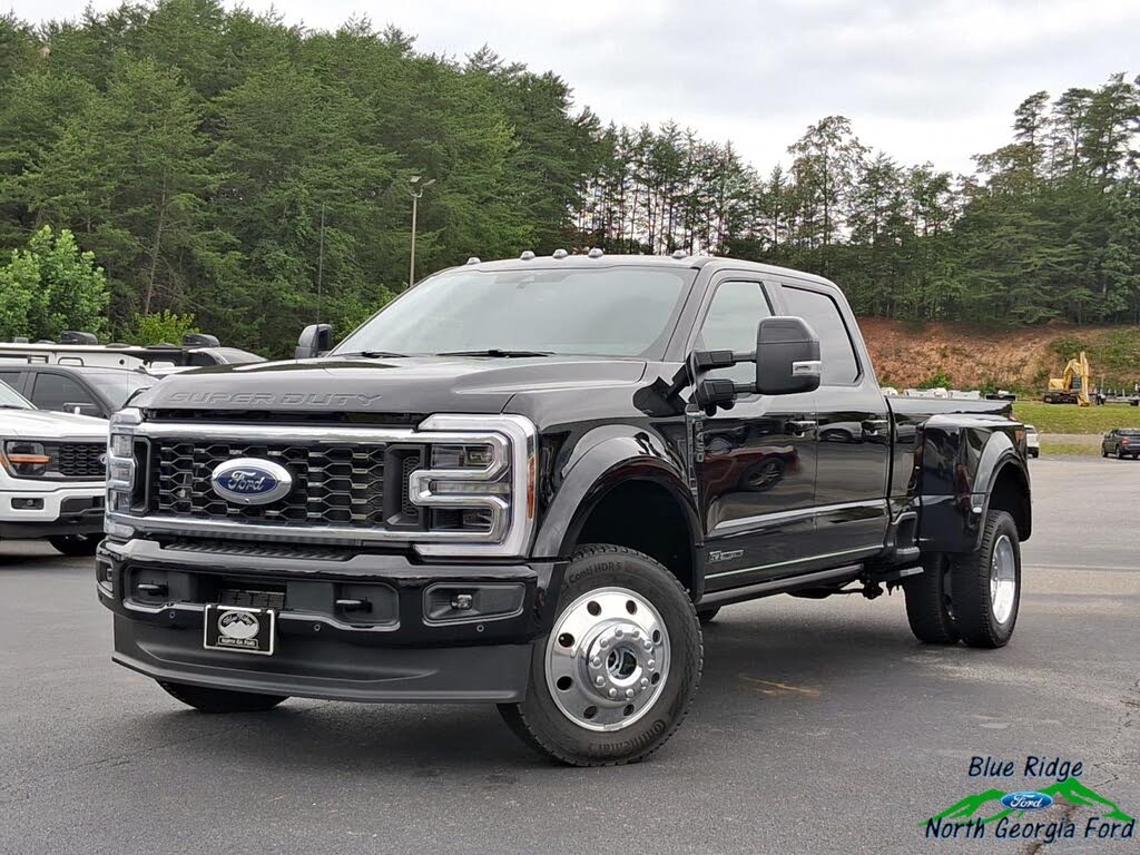 2025 Ford F-450 Super Duty Platinum Crew Cab LB DRW 4WD