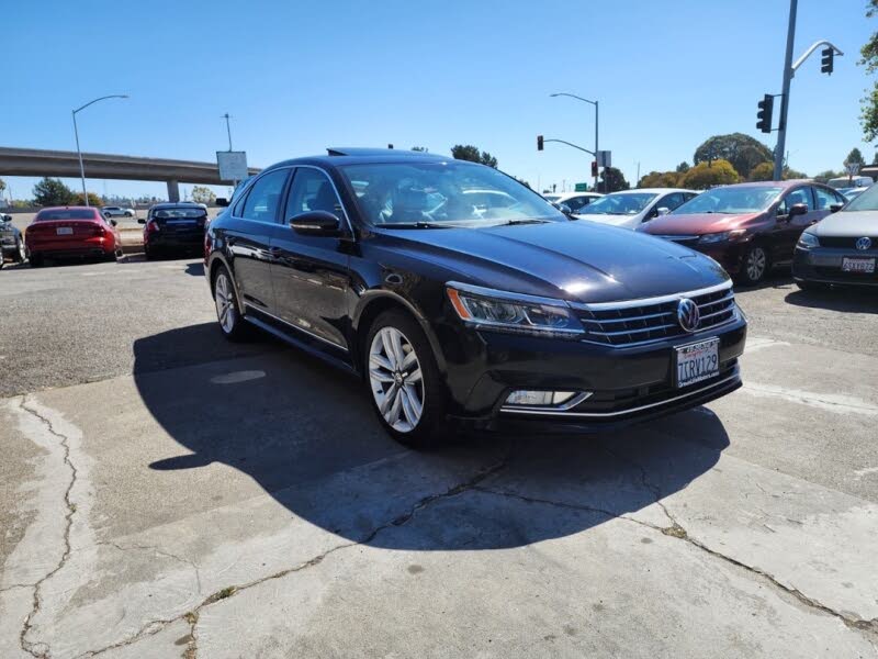 2017 Volkswagen Passat 1.8T SEL Premium