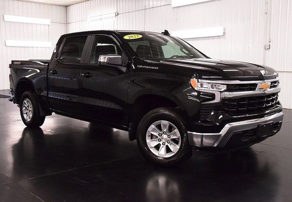 2025 Chevrolet Silverado 1500 LT Crew Cab 4WD