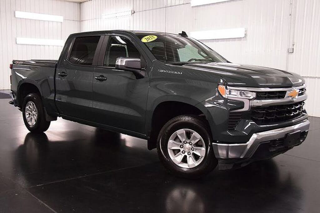 2025 Chevrolet Silverado 1500 LT Crew Cab 4WD