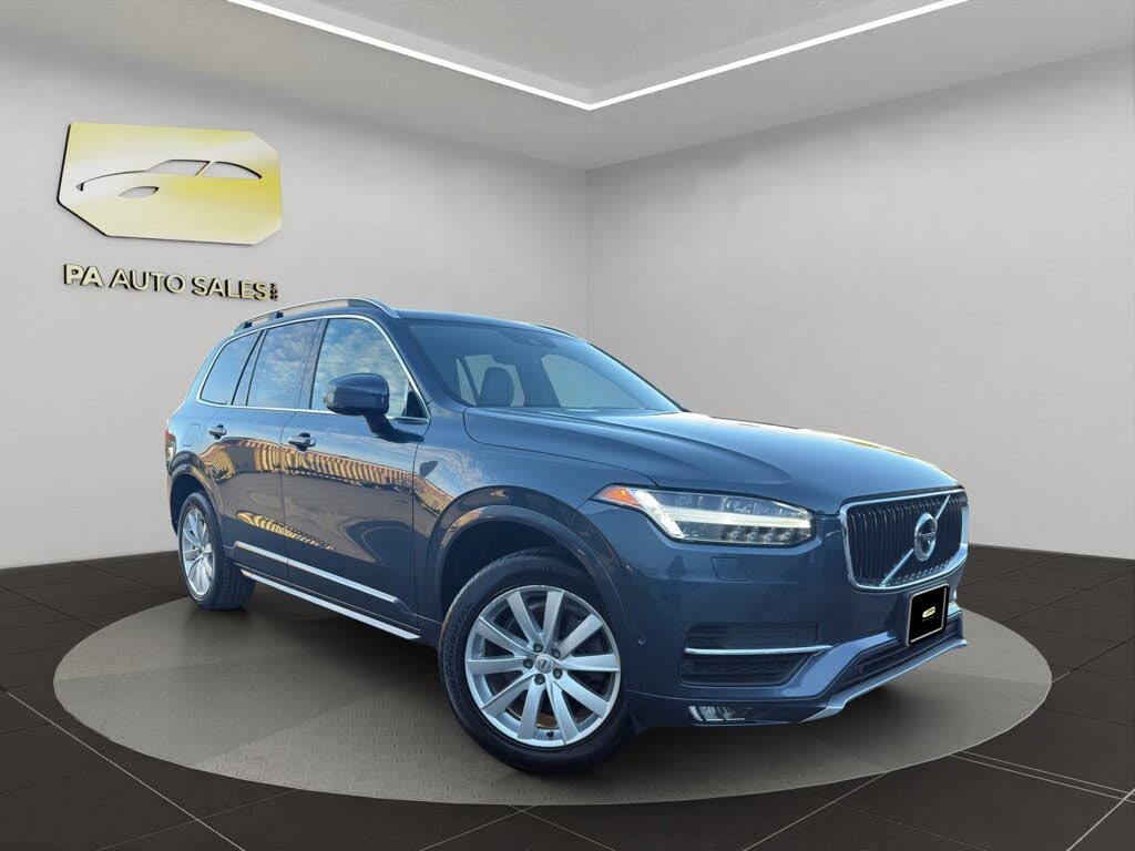 2018 Volvo XC90 T6 Momentum AWD