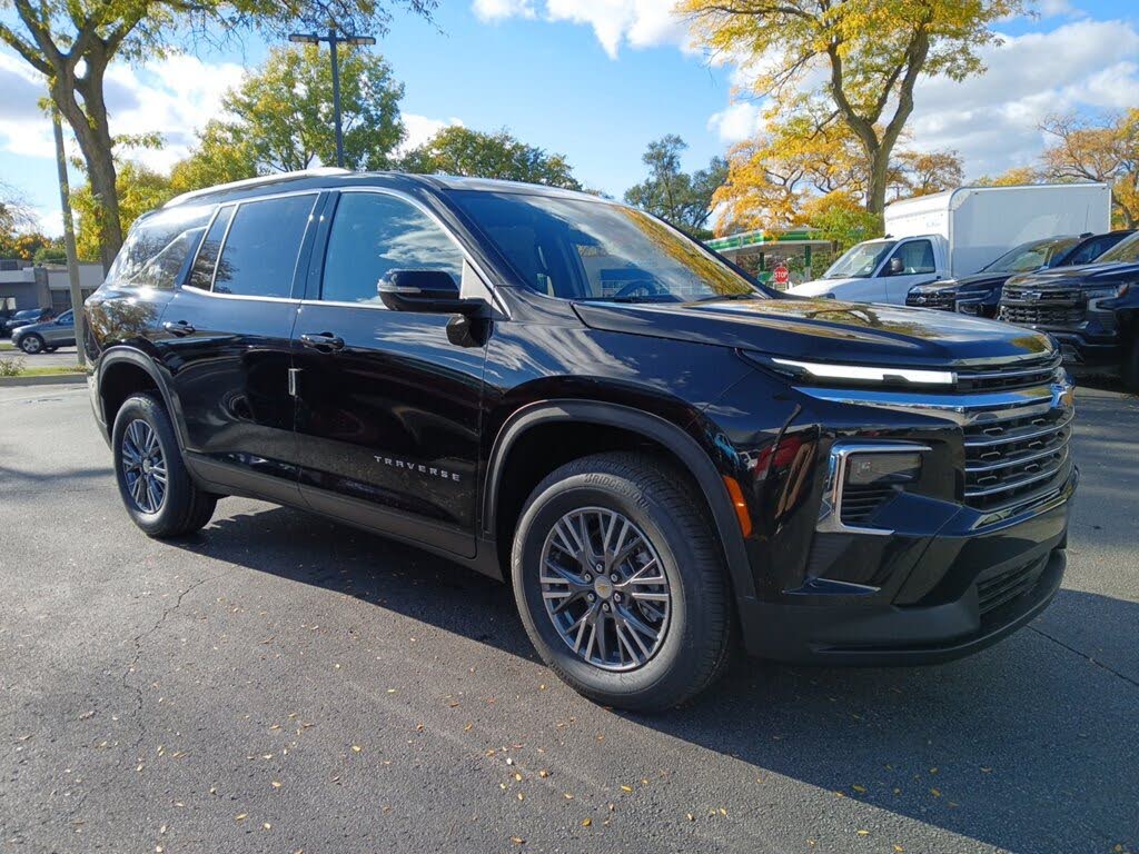 2026 Chevrolet Traverse LT FWD