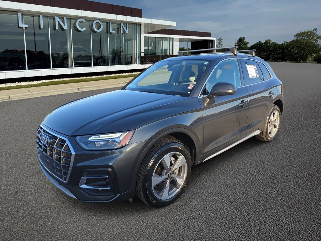 2023 Audi Q5 quattro Premium 40 TFSI