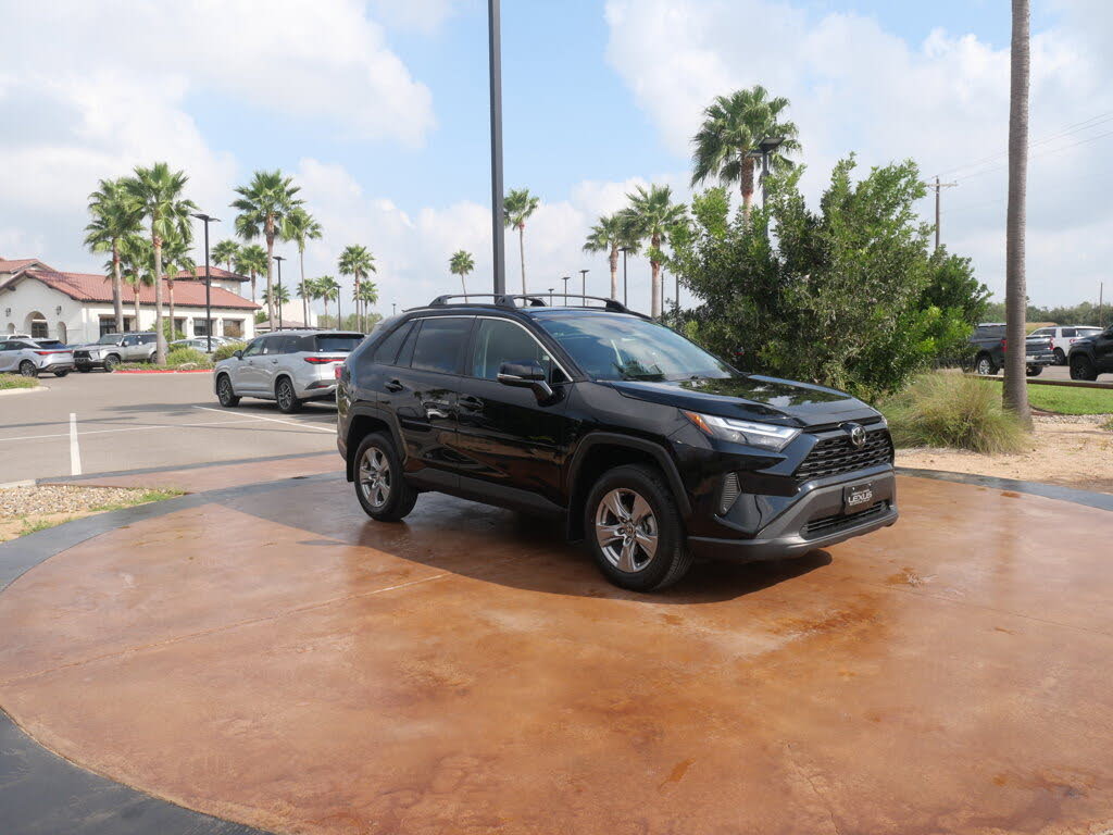 2023 Toyota RAV4 XLE FWD