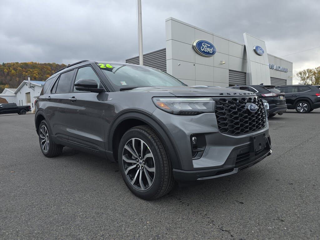 2026 Ford Explorer ST-Line AWD