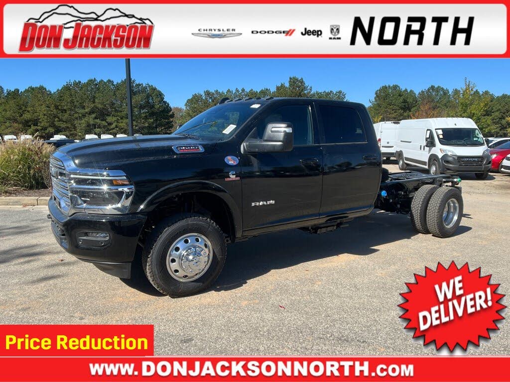 2026 RAM 3500 Chassis Big Horn Crew Cab LB DRW 4WD