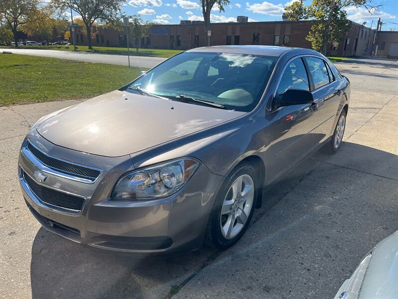 2010 Chevrolet Malibu LS FWD