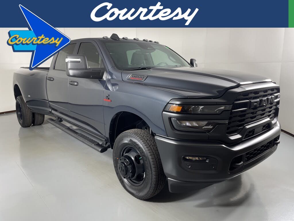 2026 RAM 3500 Tradesman Crew Cab LB DRW 4WD