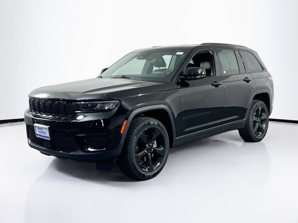 2022 Jeep Grand Cherokee Altitude 4WD
