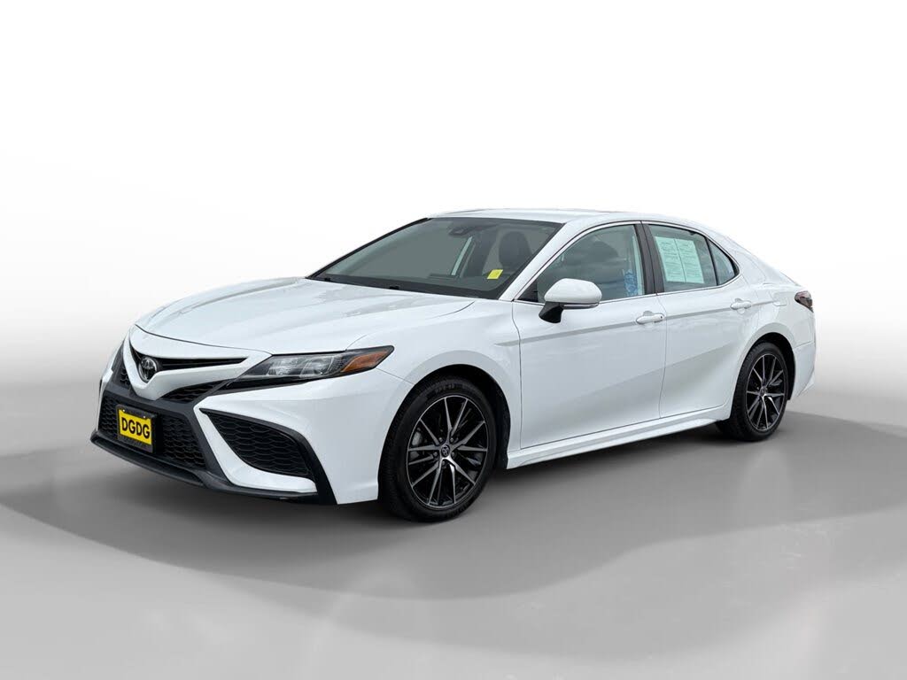 2023 Toyota Camry SE FWD