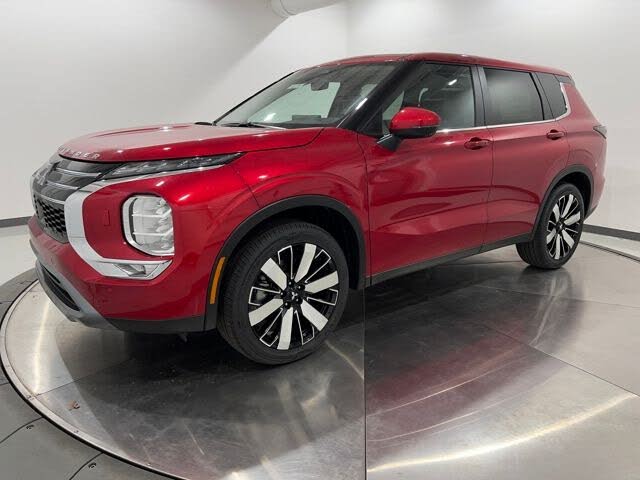 2025 Mitsubishi Outlander SE FWD