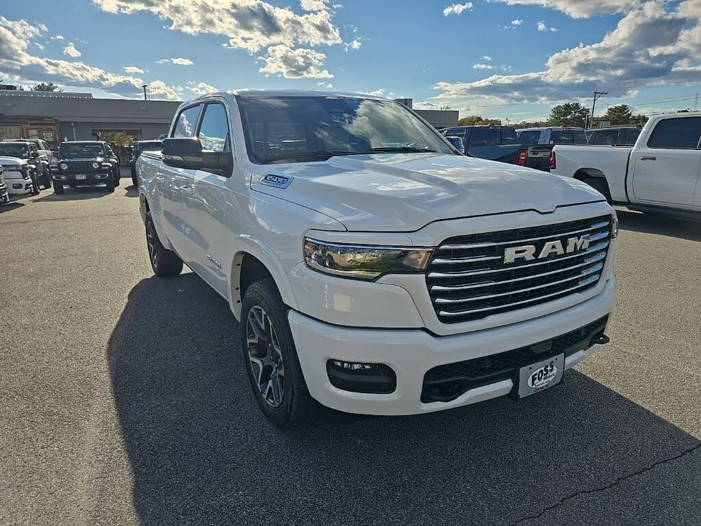 2026 RAM 1500 Laramie Crew Cab 4WD