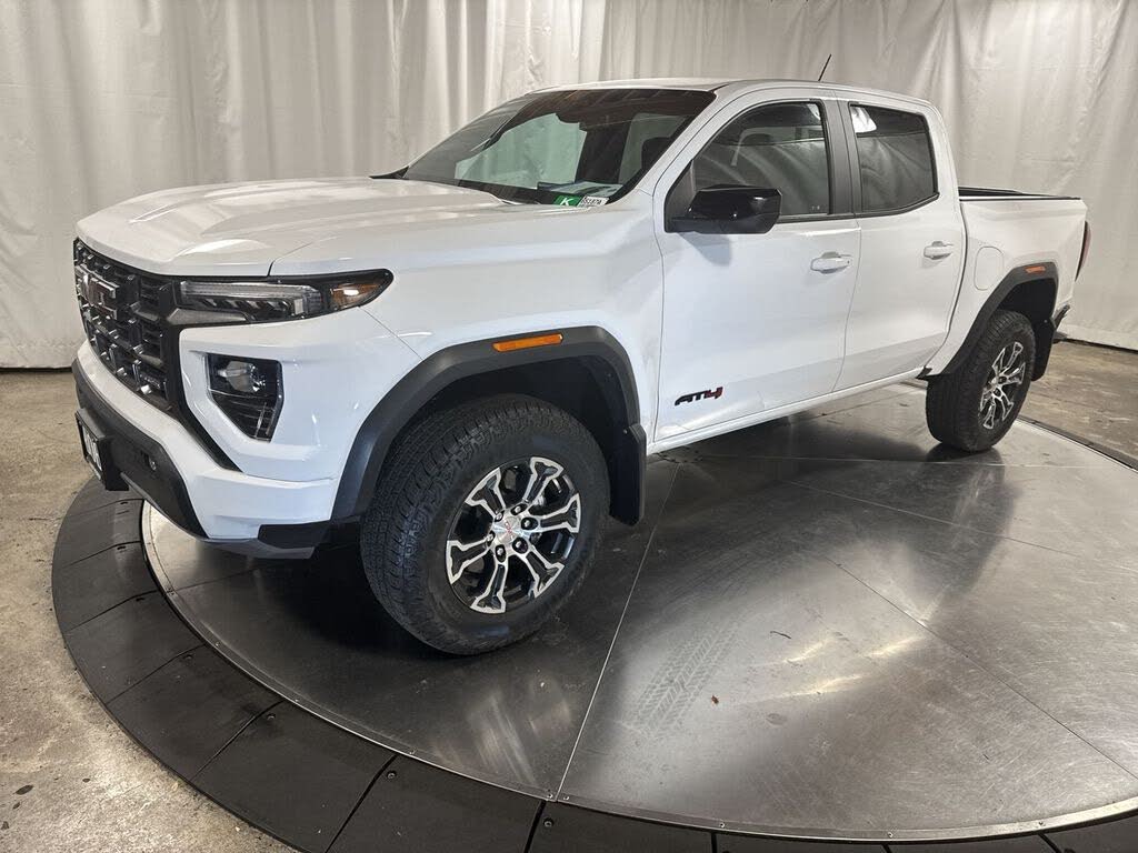 2023 GMC Canyon AT4 Crew Cab 4WD