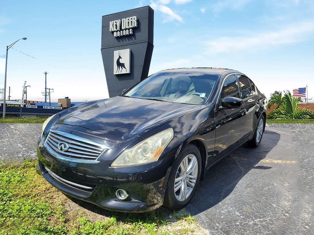 2013 INFINITI G37 Journey Sedan RWD