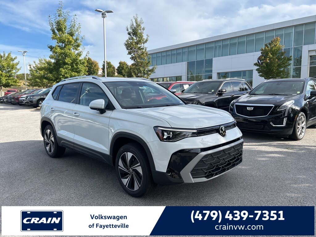 2025 Volkswagen Taos SE 4Motion