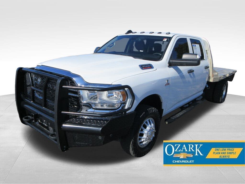 2019 RAM 3500 Chassis Tradesman Crew Cab DRW 4WD
