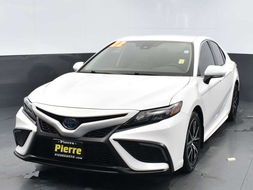 2022 Toyota Camry Hybrid SE FWD