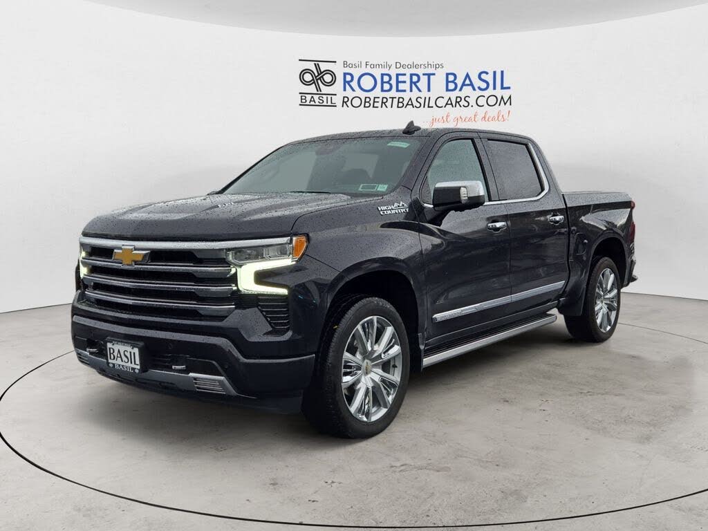 2023 Chevrolet Silverado 1500 High Country Crew Cab 4WD