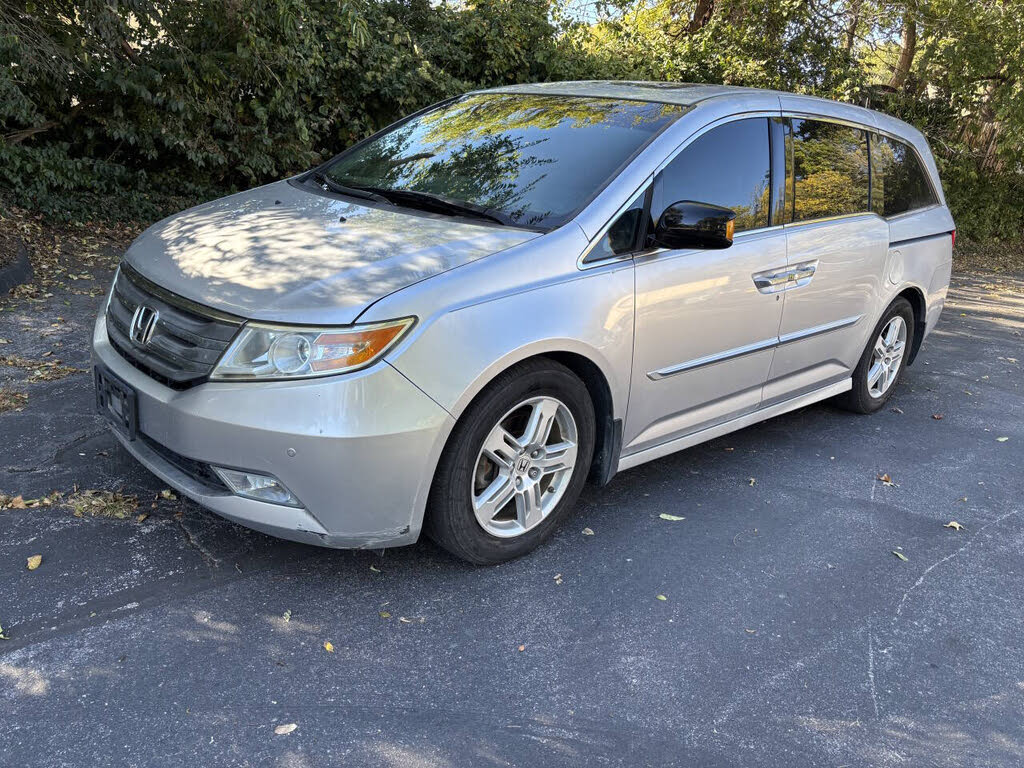 2013 Honda Odyssey Touring FWD