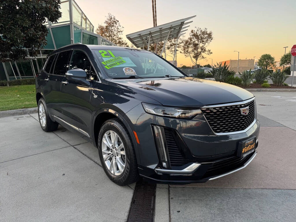 2021 Cadillac XT6 Luxury FWD