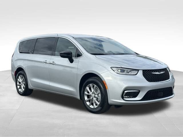 2026 Chrysler Pacifica Select AWD