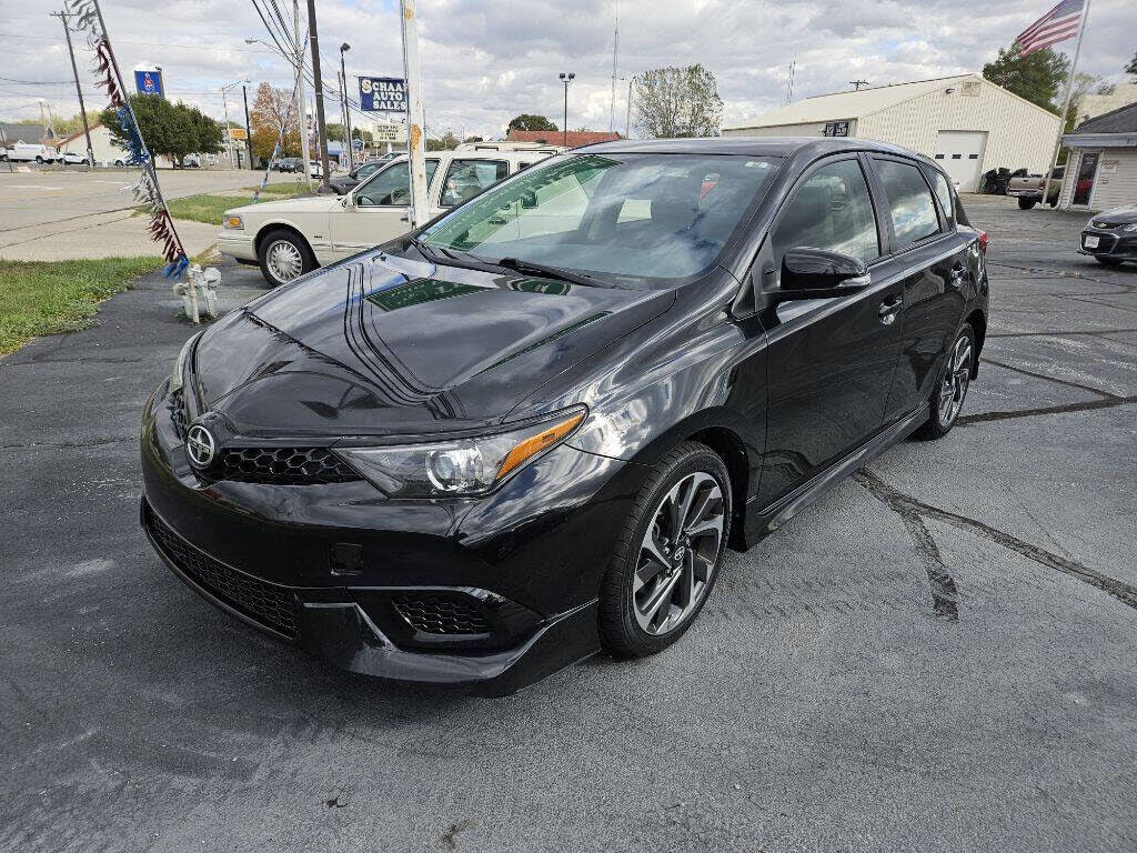 2016 Scion iM Base