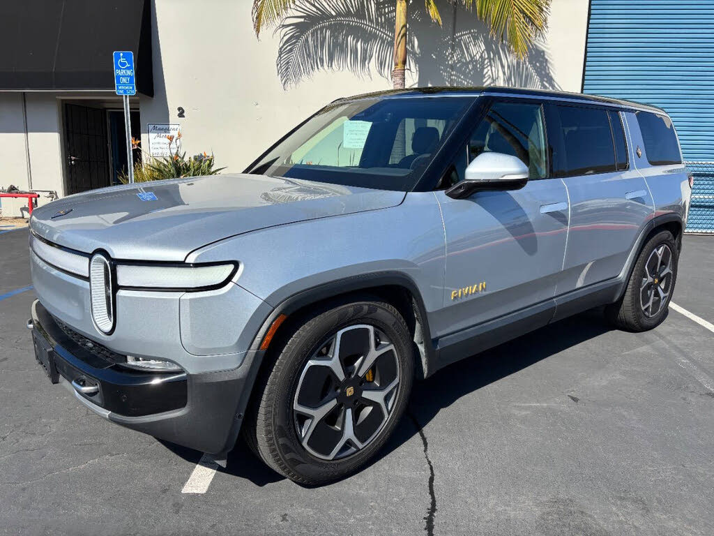 2022 Rivian R1S Launch Edition AWD