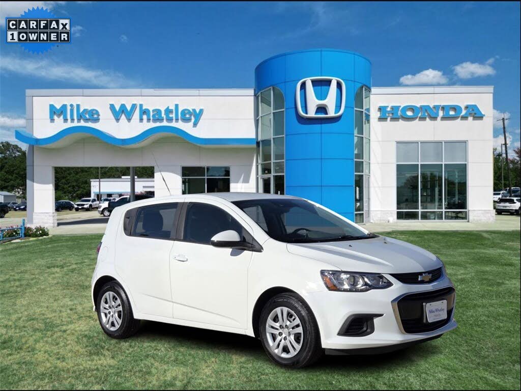 2020 Chevrolet Sonic LT Fleet Hatchback FWD