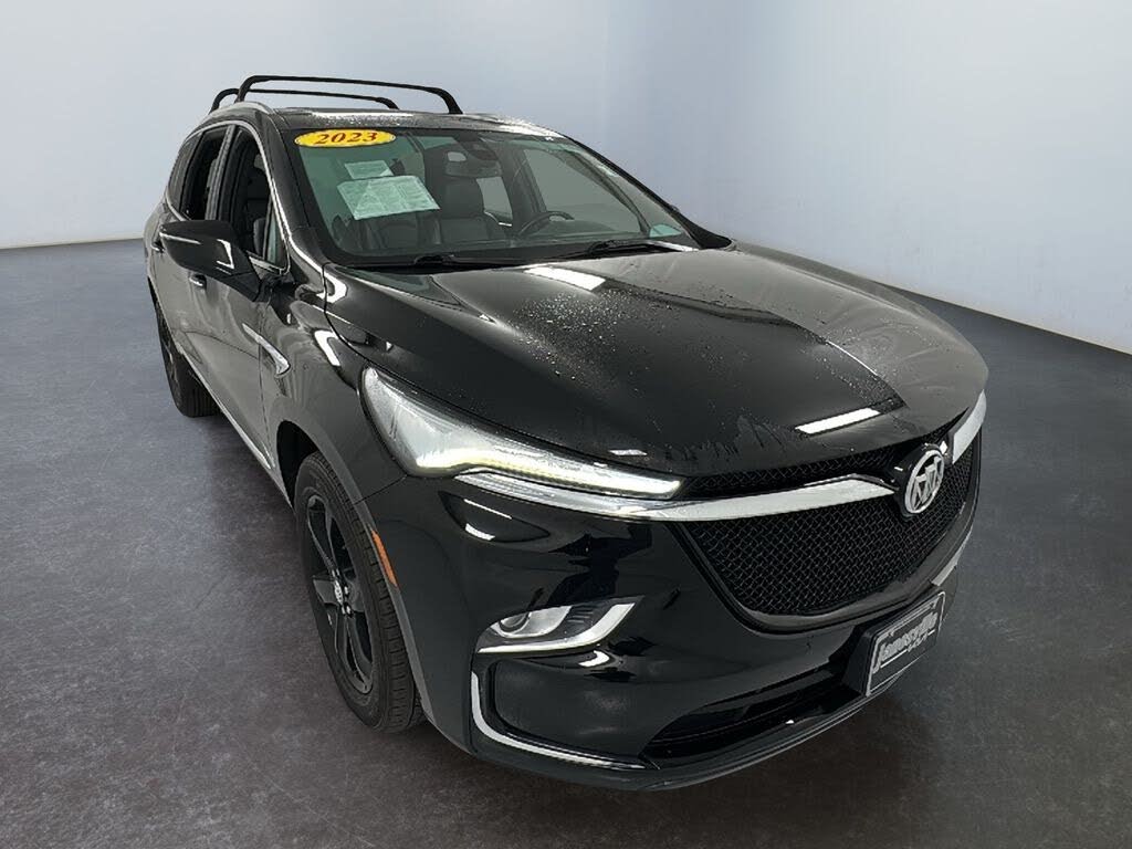 2023 Buick Enclave Essence AWD