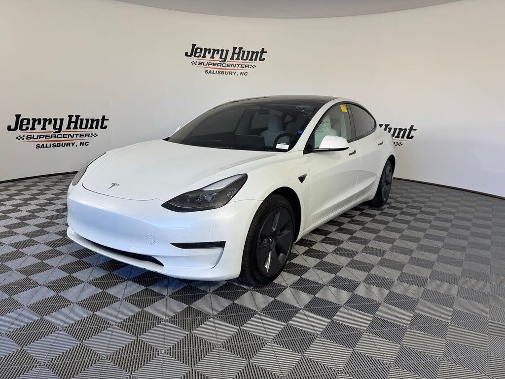 2023 Tesla Model 3 RWD