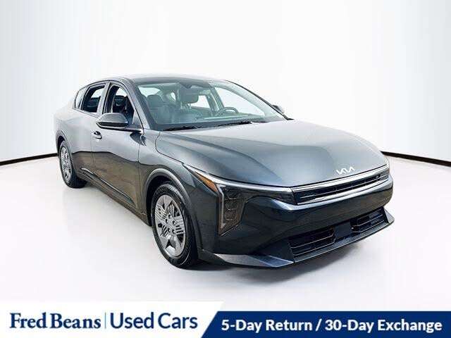 2025 Kia K4 LX FWD