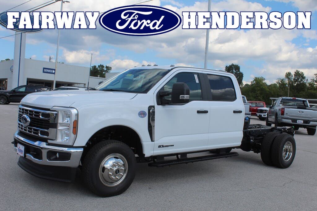 2026 Ford F-350 Super Duty Chassis XL Crew Cab DRW 4WD