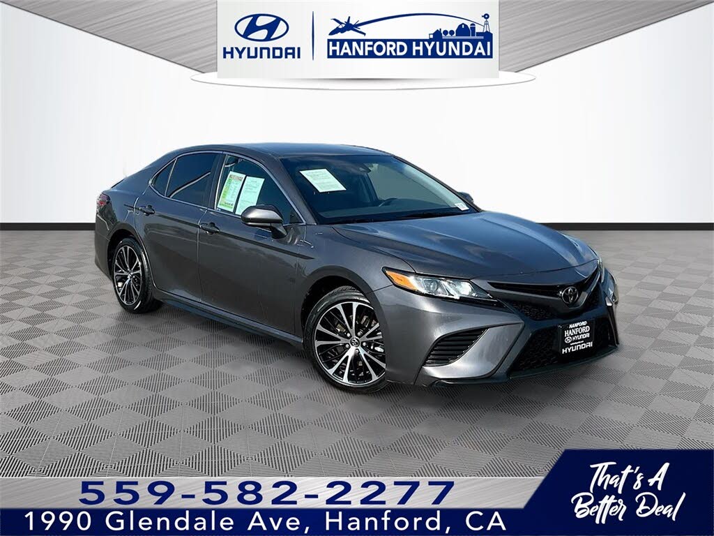 2019 Toyota Camry SE FWD