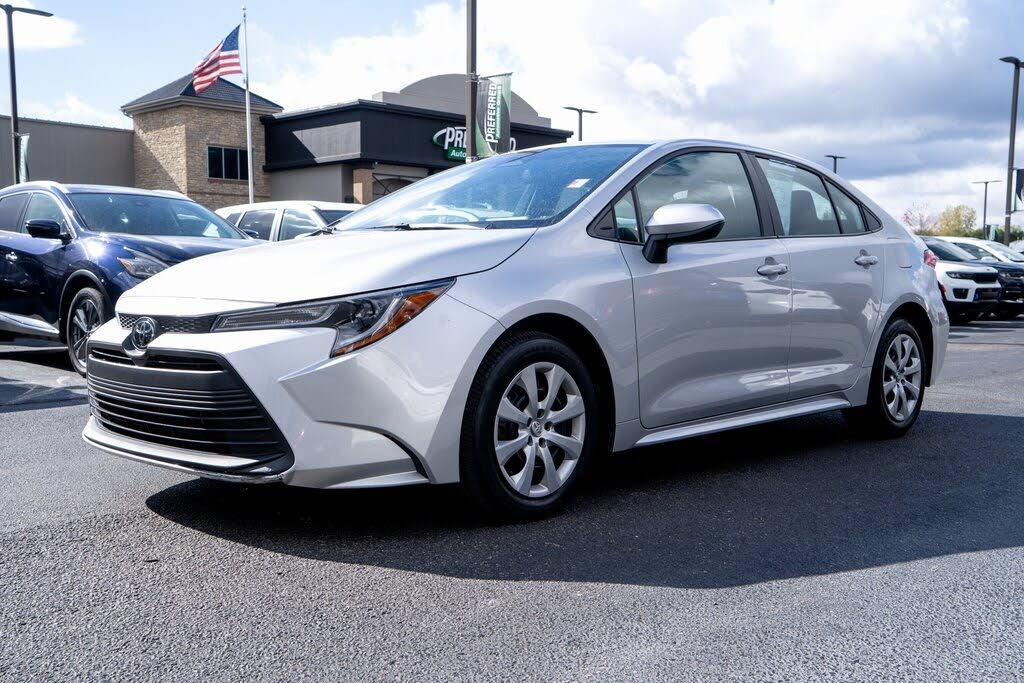 2024 Toyota Corolla LE FWD