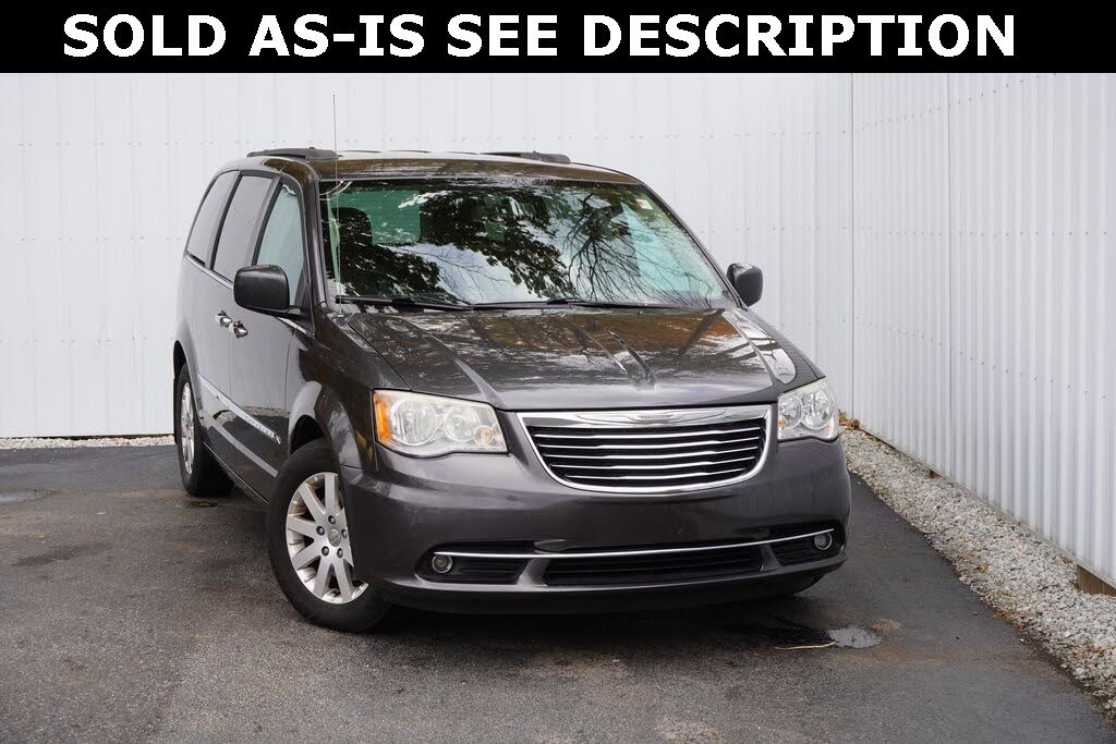 2015 Chrysler Town & Country Touring FWD