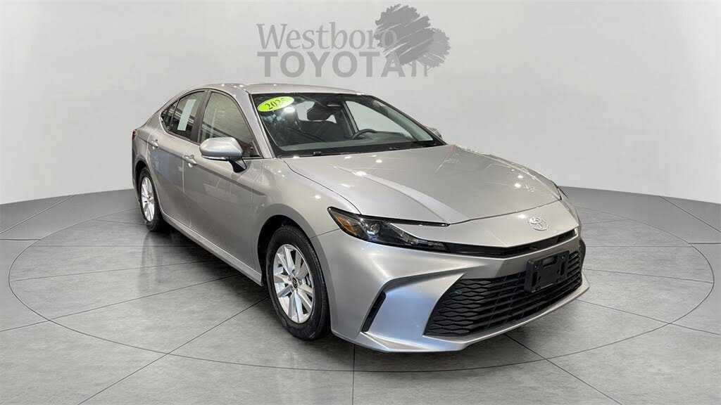 2025 Toyota Camry LE FWD